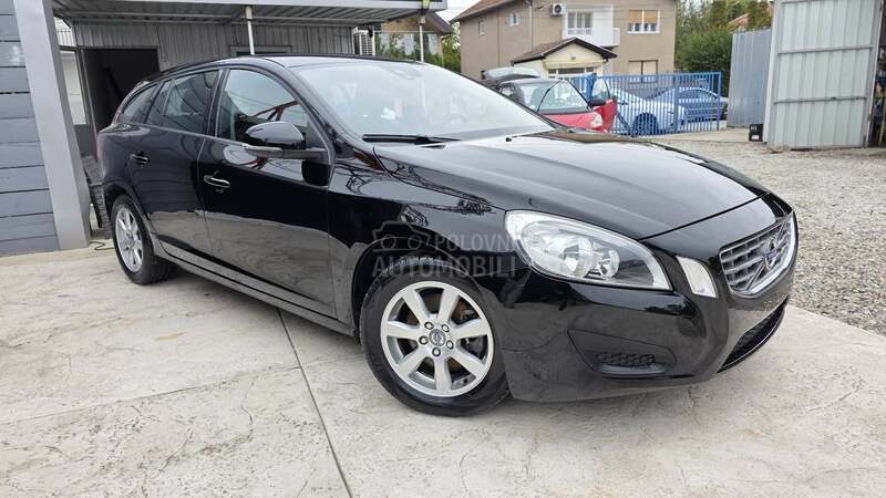 Volvo V60 2.0 D3