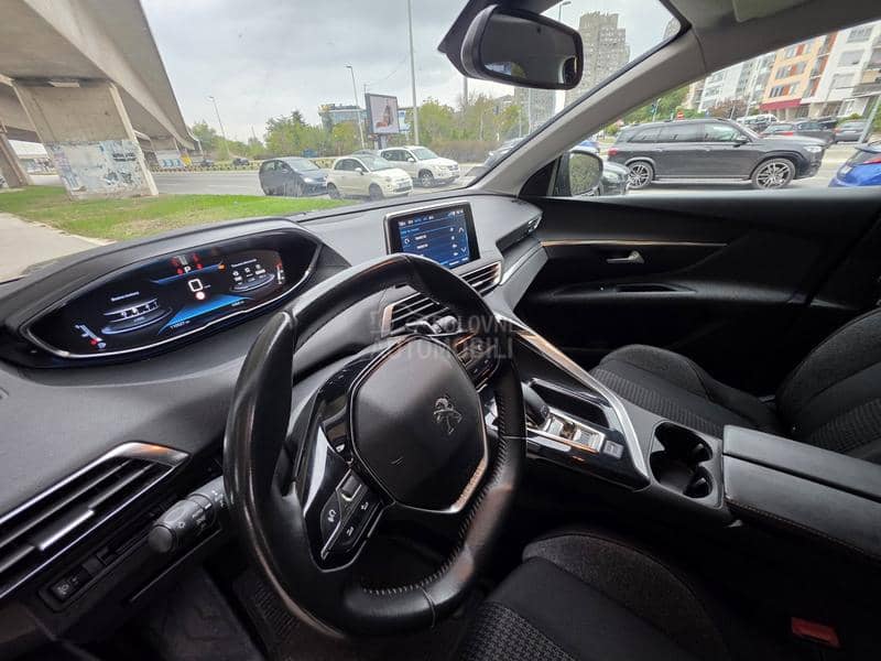 Peugeot 3008 1.5 HDI AT8