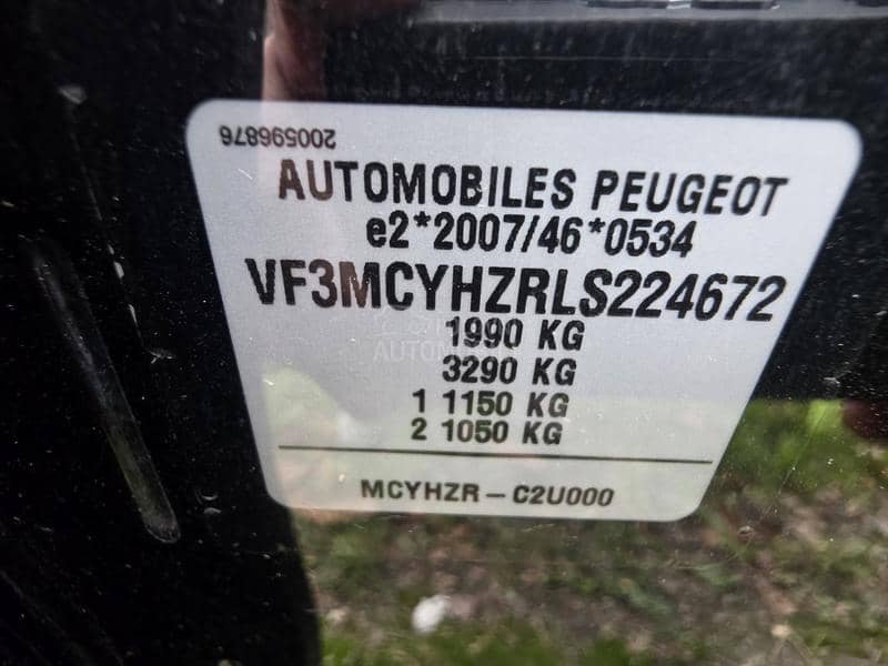 Peugeot 3008 1.5 HDI AT8