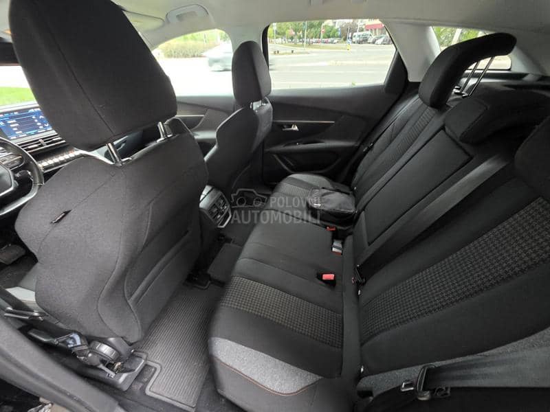 Peugeot 3008 1.5 HDI AT8