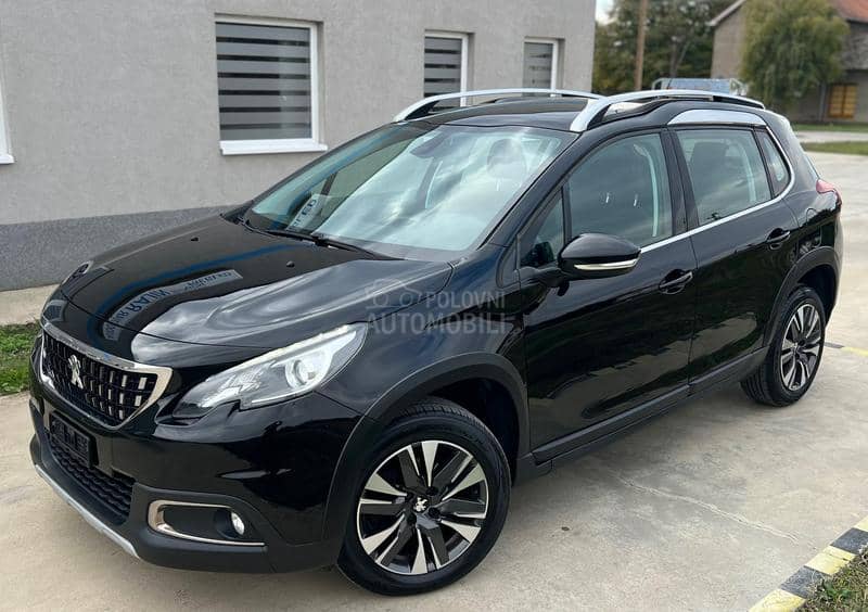 Peugeot 2008 1.2 Allure PANO CH