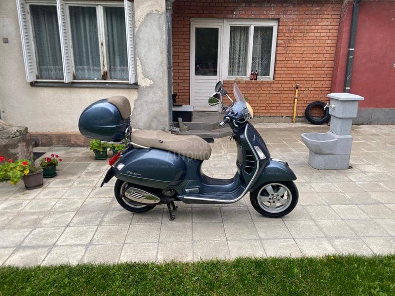 Vespa GTS 250ie