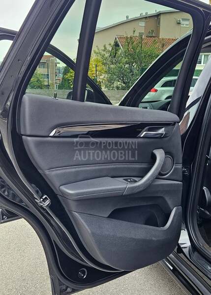BMW X1 2.0i  X DRIVE