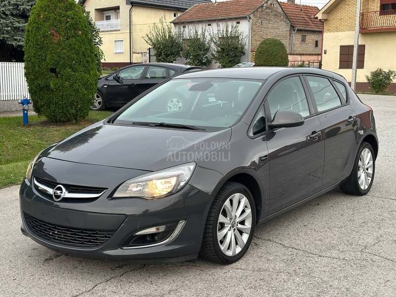 Opel Astra J 1.4 TURBO