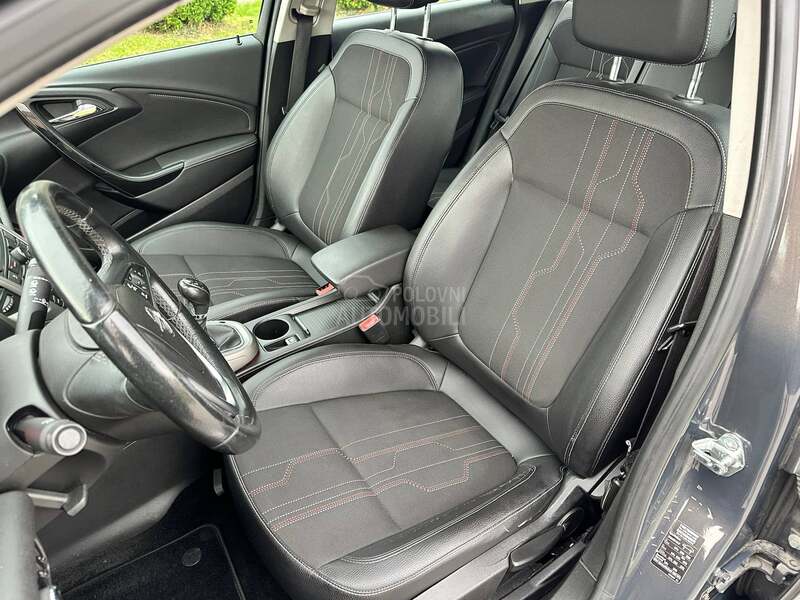 Opel Astra J 1.4 TURBO