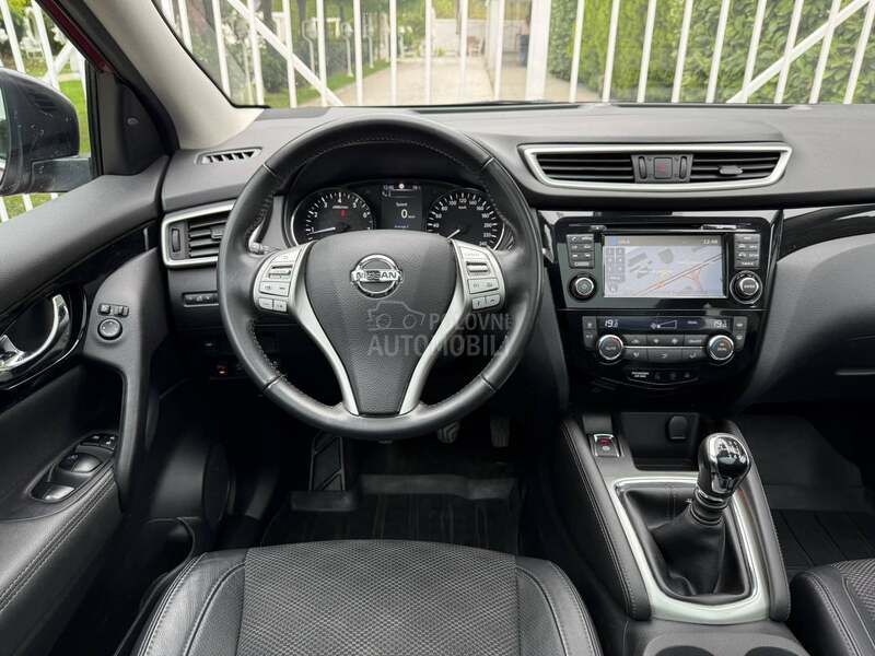 Nissan Qashqai 85k TEKNA PANO
