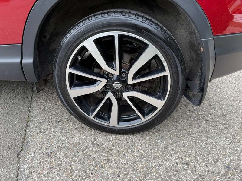 Nissan Qashqai 85k TEKNA PANO