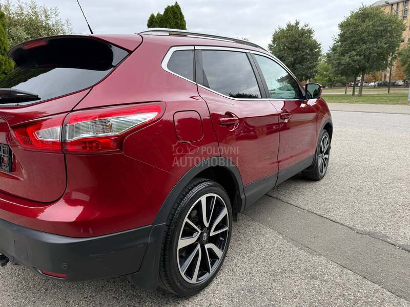 Nissan Qashqai 85k TEKNA PANO