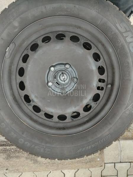Riken 215/60 R16 Zimska