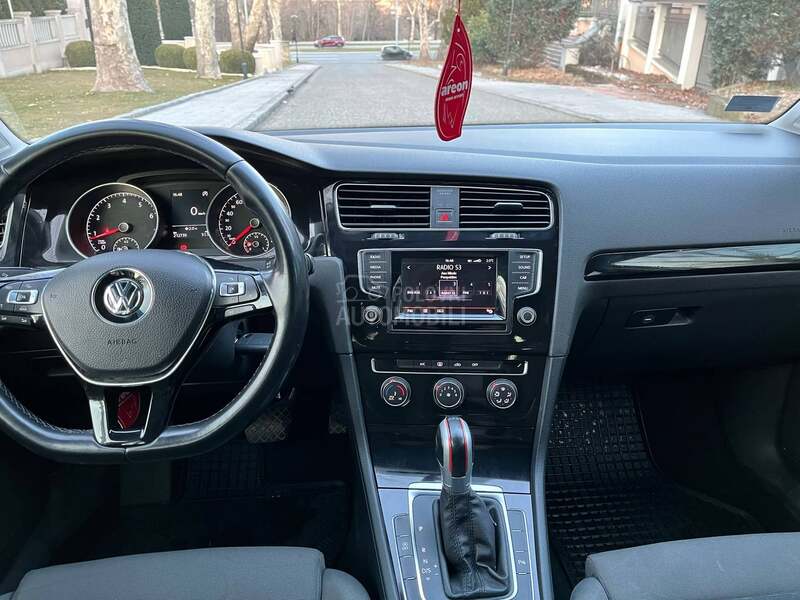 Volkswagen Golf 7 
