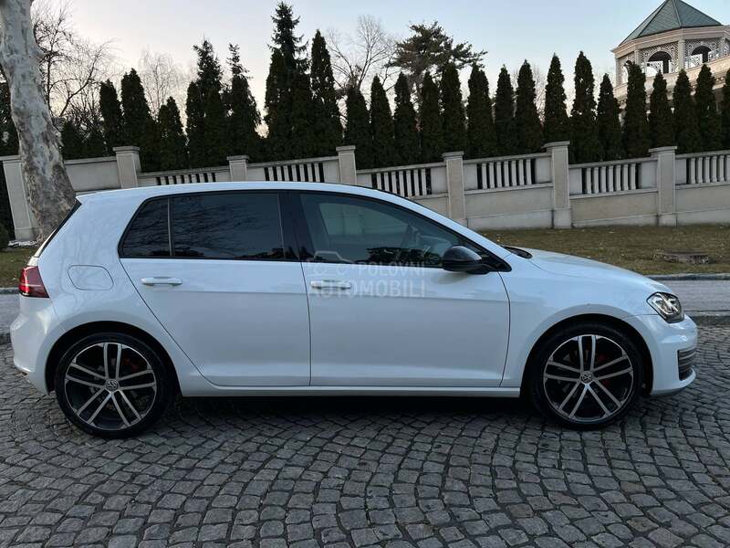 Volkswagen Golf 7 