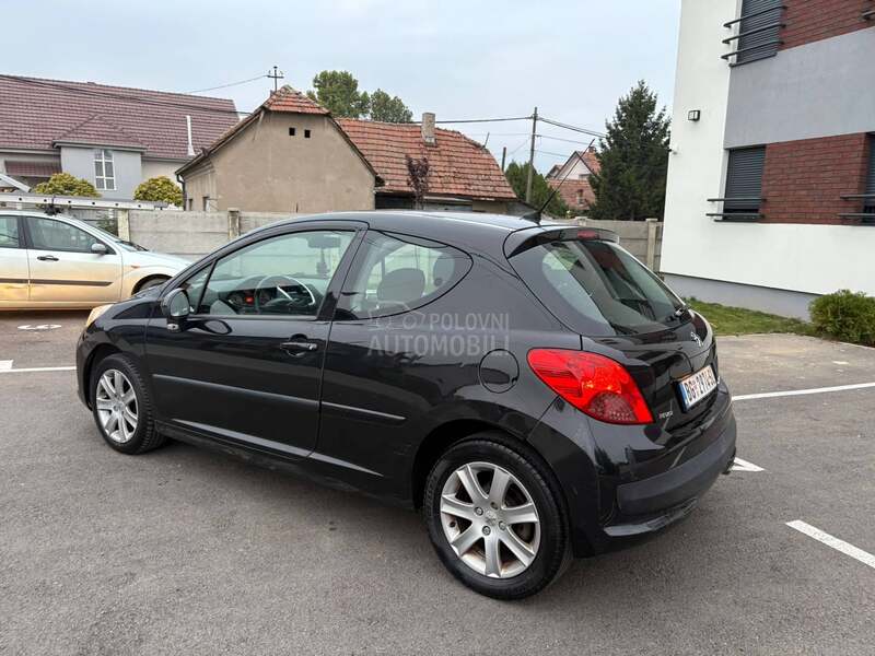 Peugeot 207 1.6