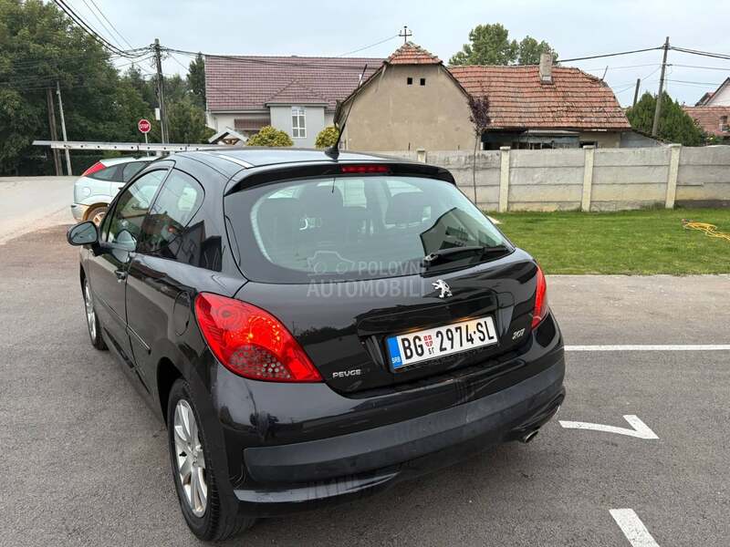 Peugeot 207 1.6