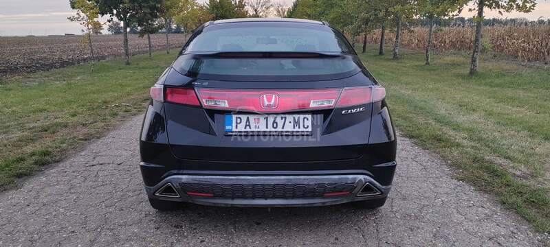 Honda Civic 1.8 V-TEC