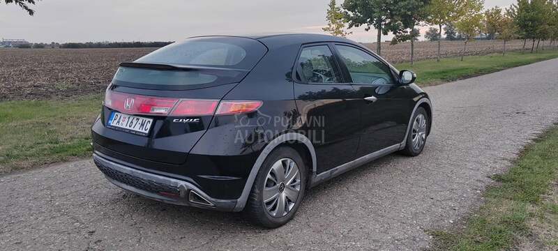 Honda Civic 1.8 V-TEC