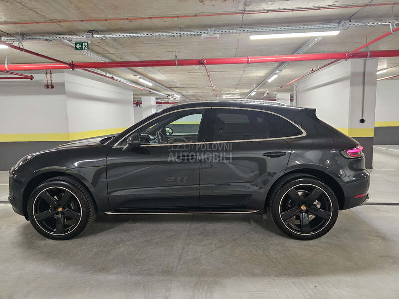 Porsche Macan 