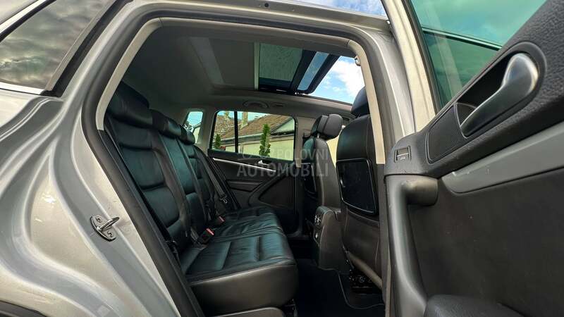 Volkswagen Tiguan DSG/4x4/PANO