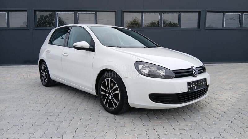 Volkswagen Golf 6 1.6 TDI BLUEMOTION