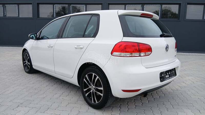 Volkswagen Golf 6 1.6 TDI BLUEMOTION