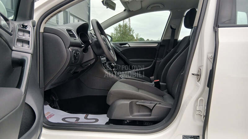 Volkswagen Golf 6 1.6 TDI BLUEMOTION