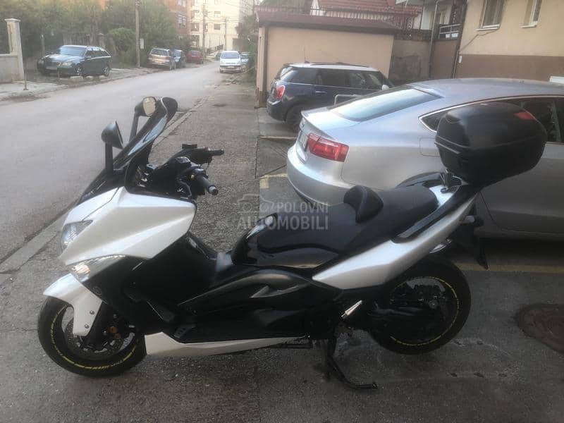 Yamaha T max Hitno samo danas