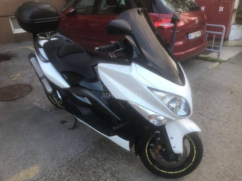 Yamaha T max Hitno samo danas