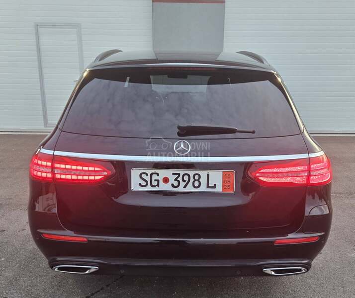 Mercedes Benz E 300 HYB/AVANTGARDE