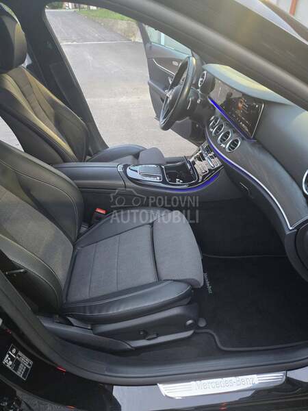 Mercedes Benz E 300 HYB/AVANTGARDE