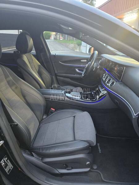 Mercedes Benz E 300 HYB/AVANTGARDE