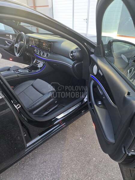 Mercedes Benz E 300 HYB/AVANTGARDE