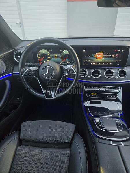 Mercedes Benz E 300 HYB/AVANTGARDE