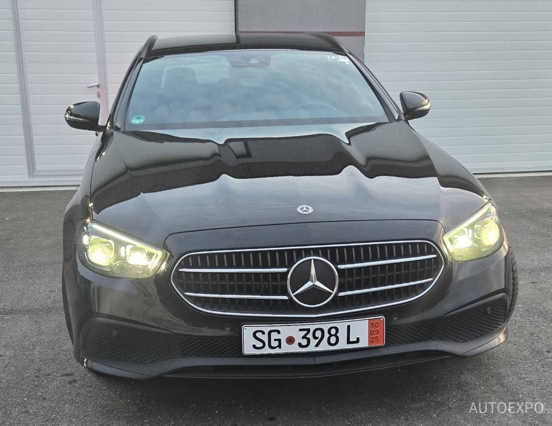 Mercedes Benz E 300 HYB/AVANTGARDE