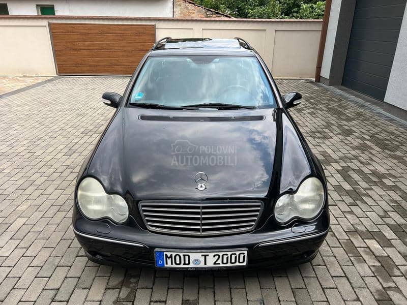 Mercedes Benz C 200 SA TABLICAMA