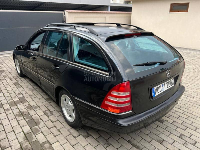 Mercedes Benz C 200 SA TABLICAMA