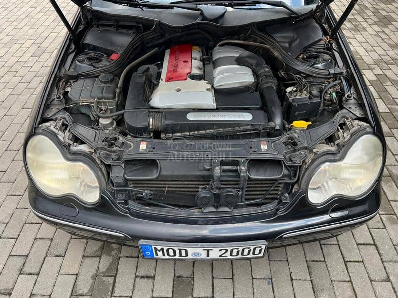 Mercedes Benz C 200 SA TABLICAMA