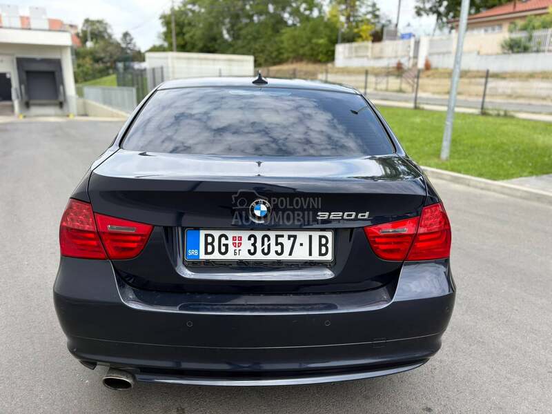 BMW 320 