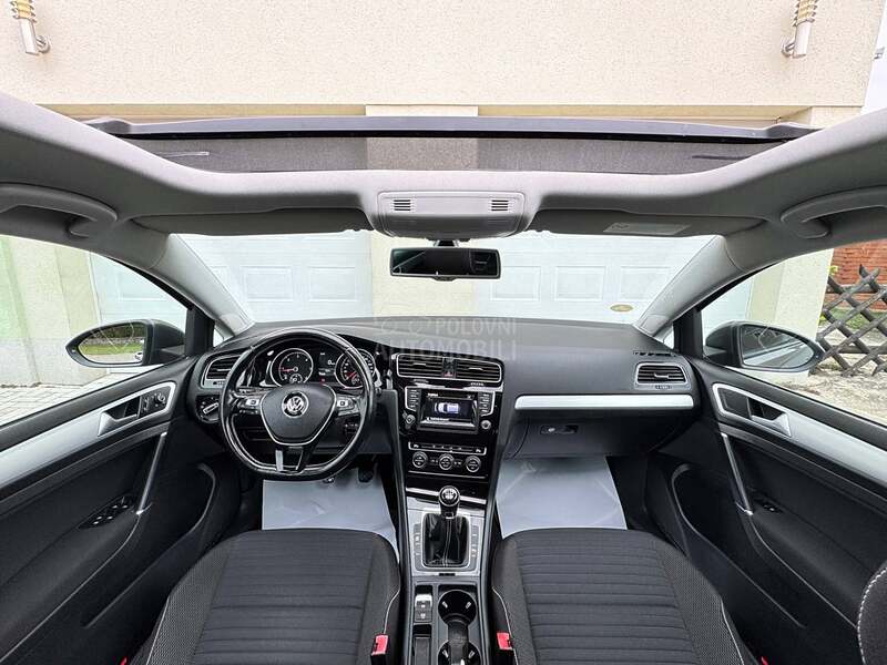 Volkswagen Golf 7 Pano/157k.m/CUP Edt