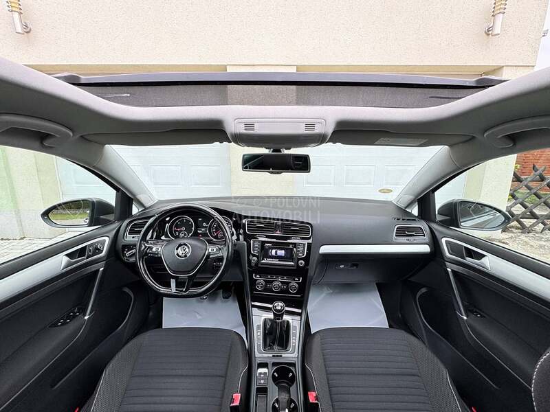 Volkswagen Golf 7 Pano/157k.m/CUP Edt