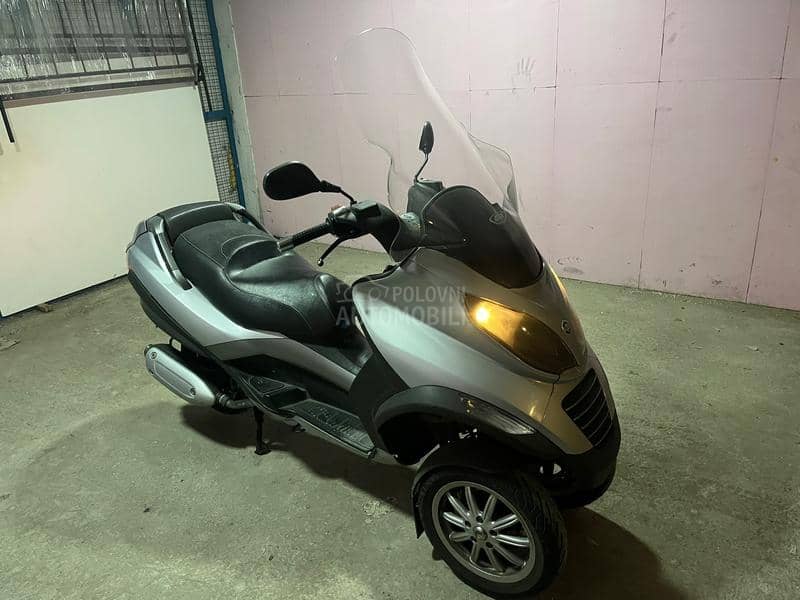 Piaggio mp3