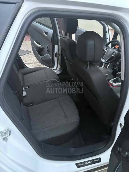 Opel Astra J 1.7 CDTI