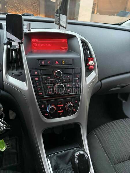 Opel Astra J 1.7 CDTI