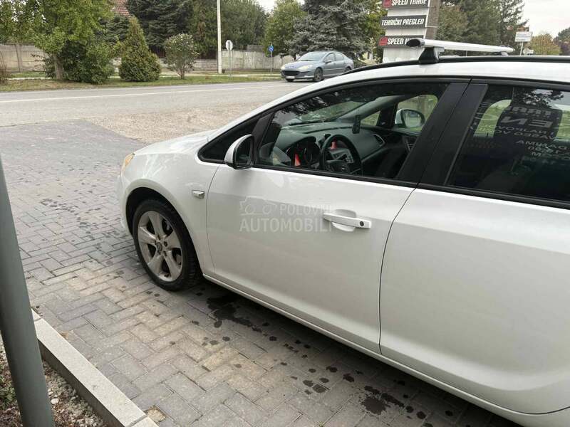 Opel Astra J 1.7 CDTI