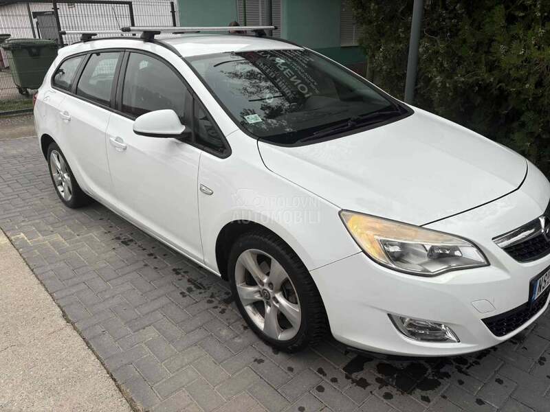 Opel Astra J 1.7 CDTI