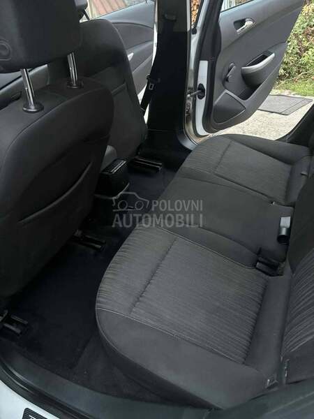 Opel Astra J 1.7 CDTI
