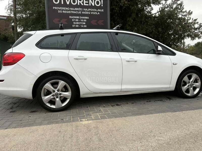 Opel Astra J 1.7 CDTI