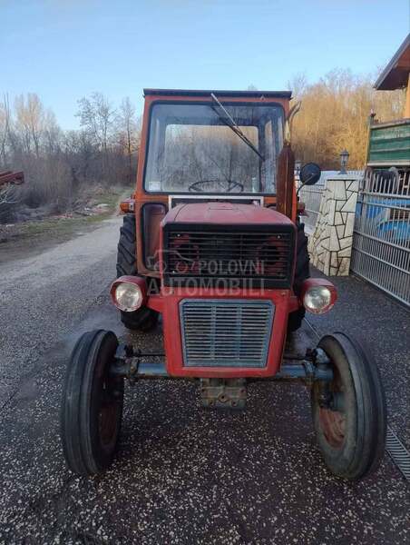 Universal 445