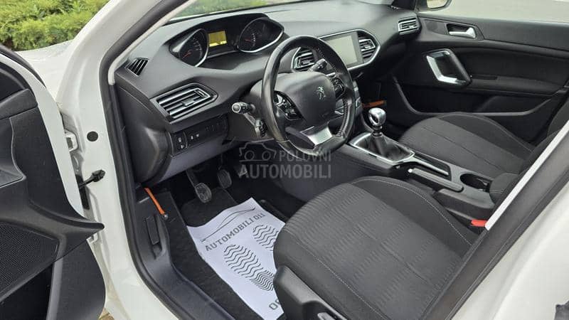 Peugeot 308 1.6 eHDI  Allure