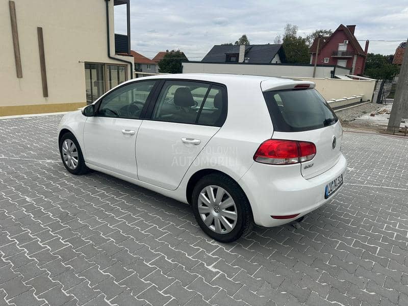 Volkswagen Golf 6 1.6TDI Bluemotion