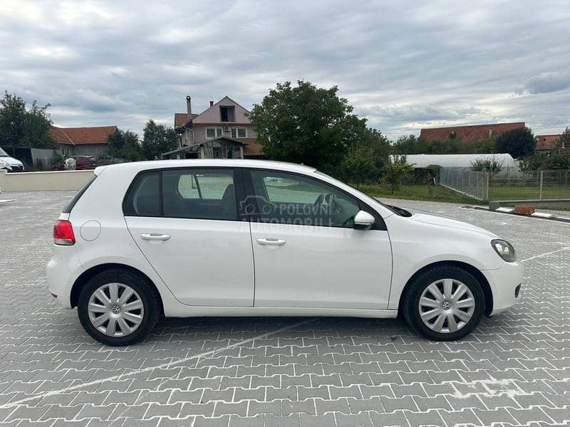 Volkswagen Golf 6 1.6TDI Bluemotion