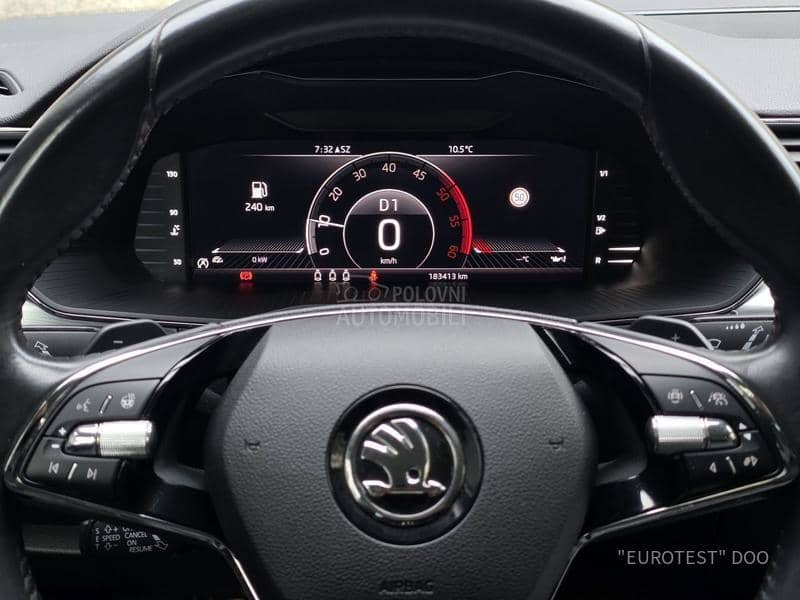 Škoda Superb 2.0 TDI/DSG/Virtual